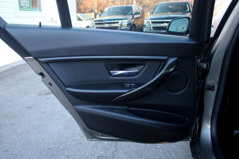 2018 BMW 3 Series 320i xDrive