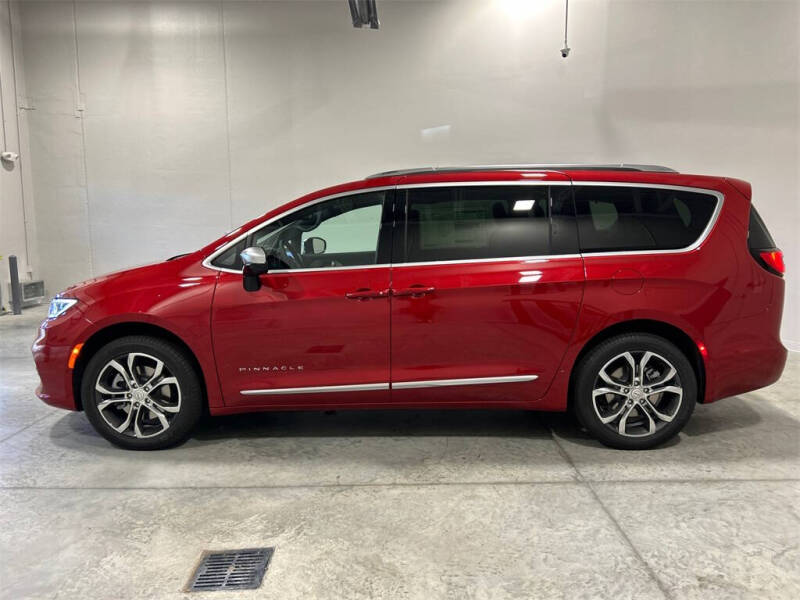 2026 Chrysler Pacifica Pinnacle