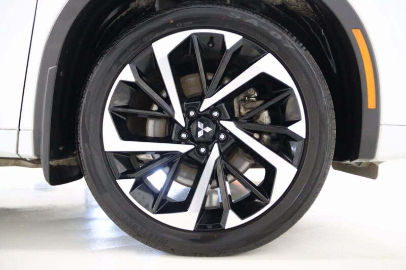 2024 Mitsubishi Outlander PHEV SEL
