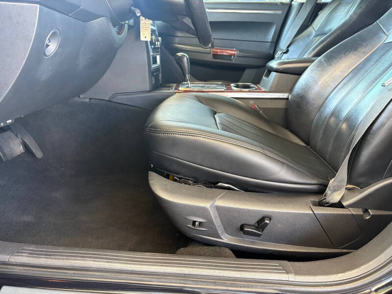 2008 Chrysler 300 C