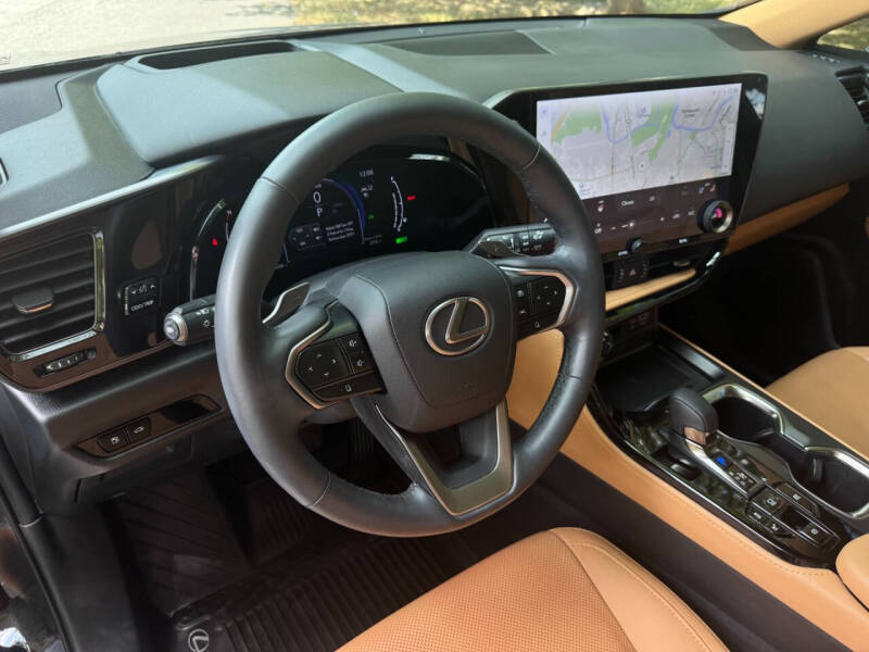 2025 Lexus NX 350h Luxury