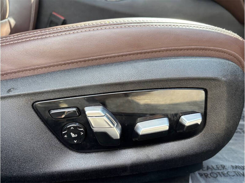 2018 BMW 5 Series 540i