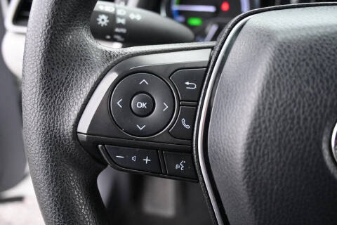 2019 Toyota Camry Hybrid LE