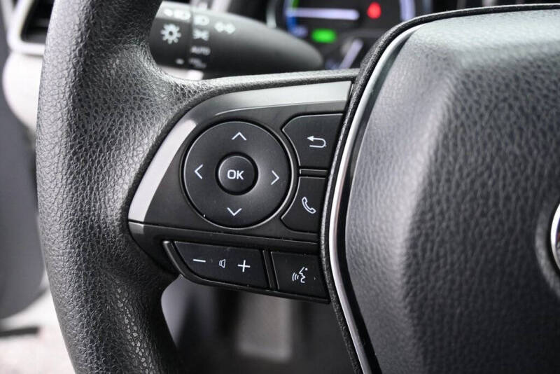 2019 Toyota Camry Hybrid LE