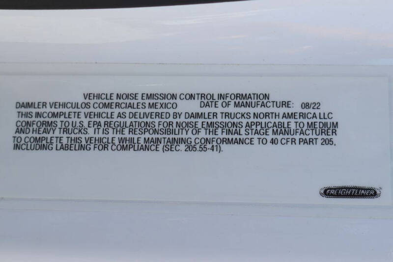 2023 Freightliner M2 106