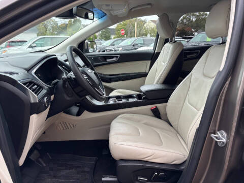 2019 Ford Edge Titanium
