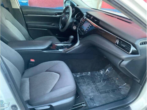 2020 Toyota Camry LE