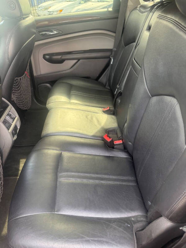 2011 Cadillac SRX Luxury Collection
