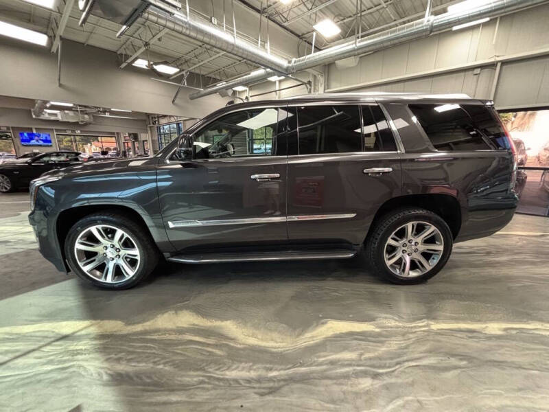 2016 Cadillac Escalade Luxury Collection