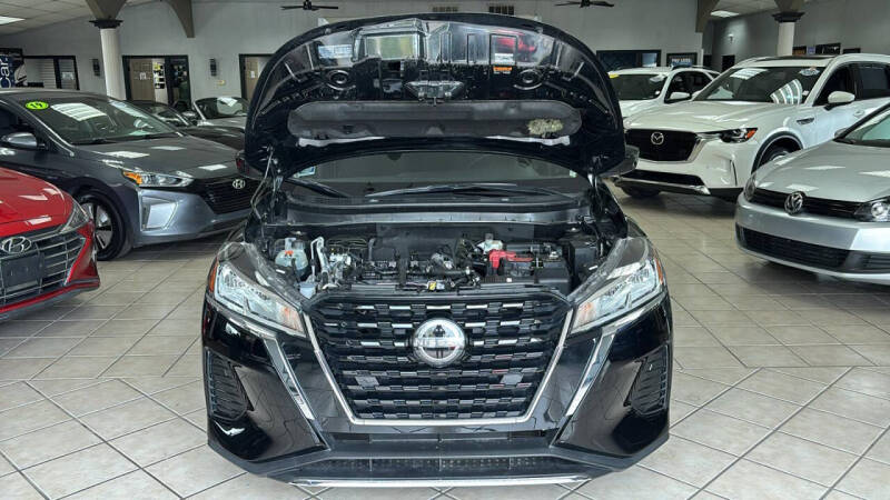 2022 Nissan Kicks SV