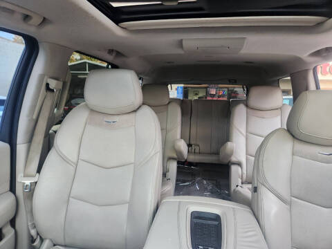 2015 Cadillac Escalade Luxury