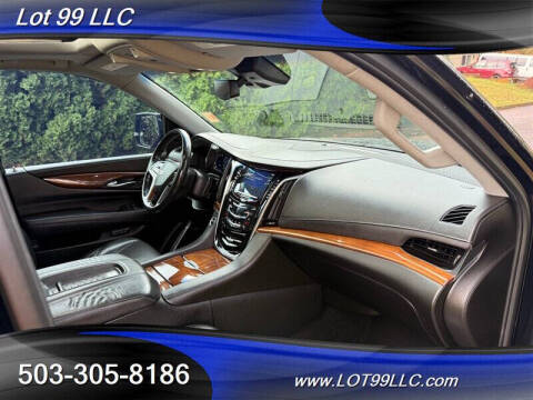 2017 Cadillac Escalade ESV Premium Luxury