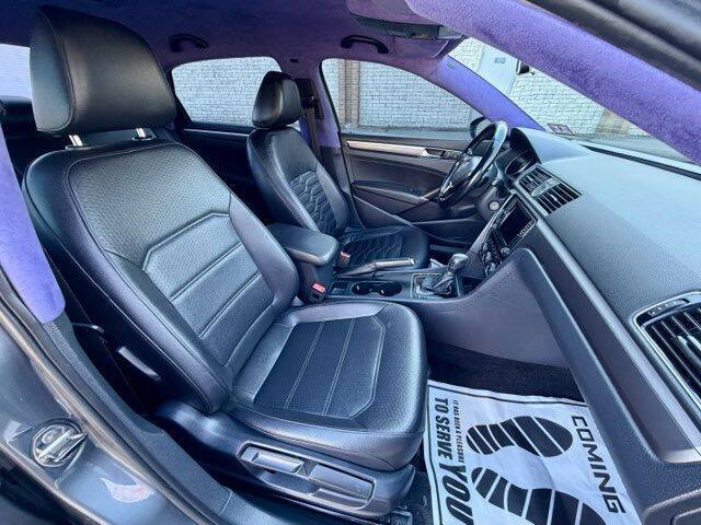 2017 Volkswagen Passat 1.8T R-Line