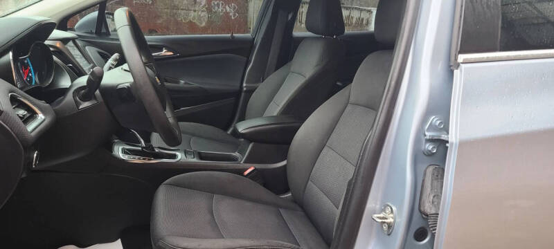 2017 Chevrolet Cruze LT Auto