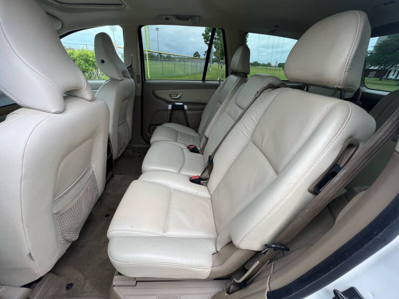 2011 Volvo XC90 3.2
