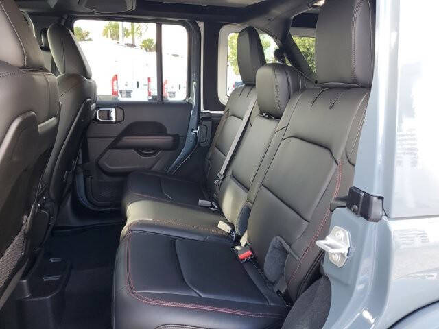 2025 Jeep Wrangler Rubicon X