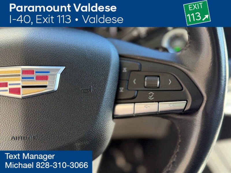 2023 Cadillac XT4 Premium Luxury