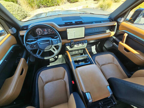 2023 Land Rover Defender 130 X-Dynamic SE