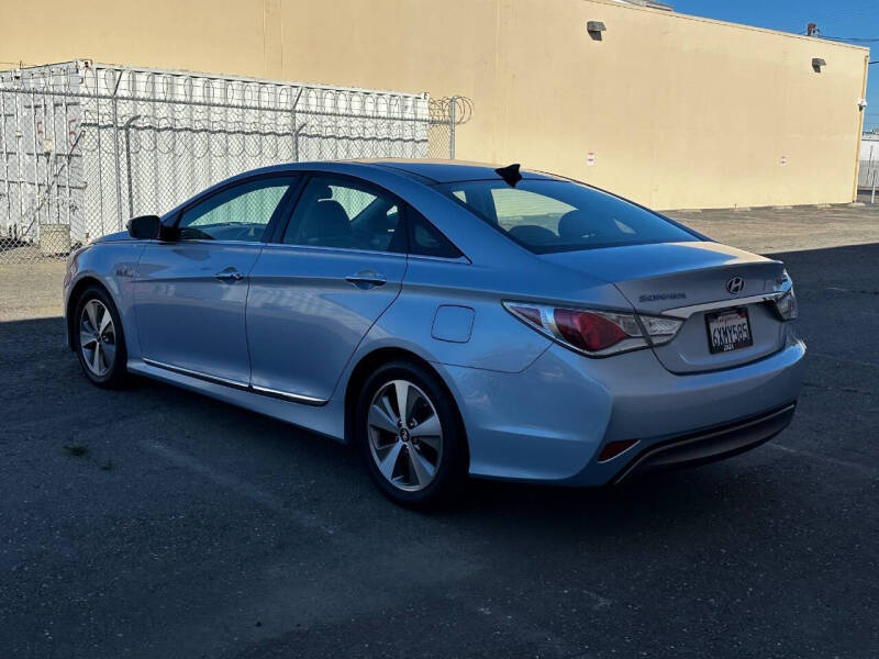 2012 Hyundai Sonata Hybrid