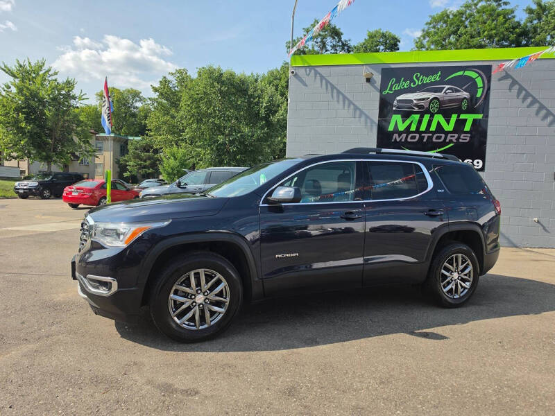 2017 GMC Acadia SLT-1