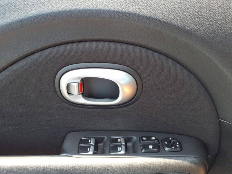 2019 Kia Soul +