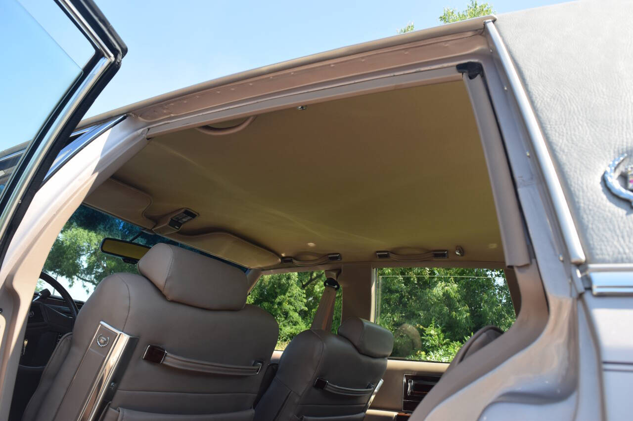 1991 Cadillac Brougham 130