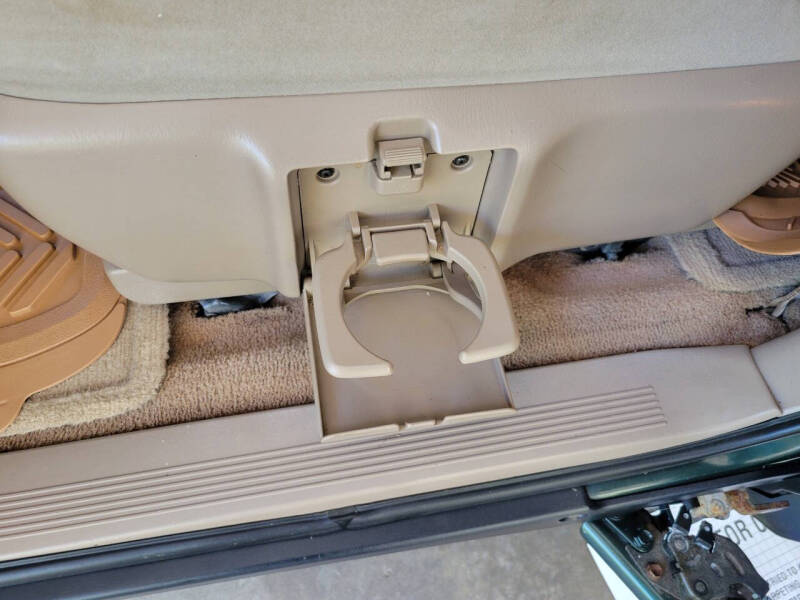 2000 Toyota Sienna LE