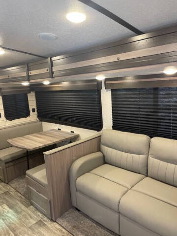 2021 Crossroads RV Sunset Trail Super Lite 353RB