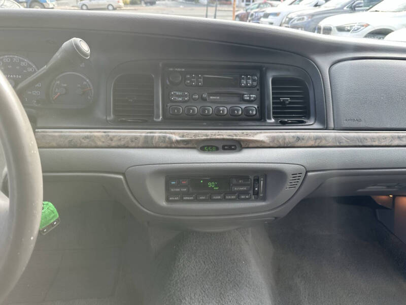 1999 Ford Crown Victoria LX