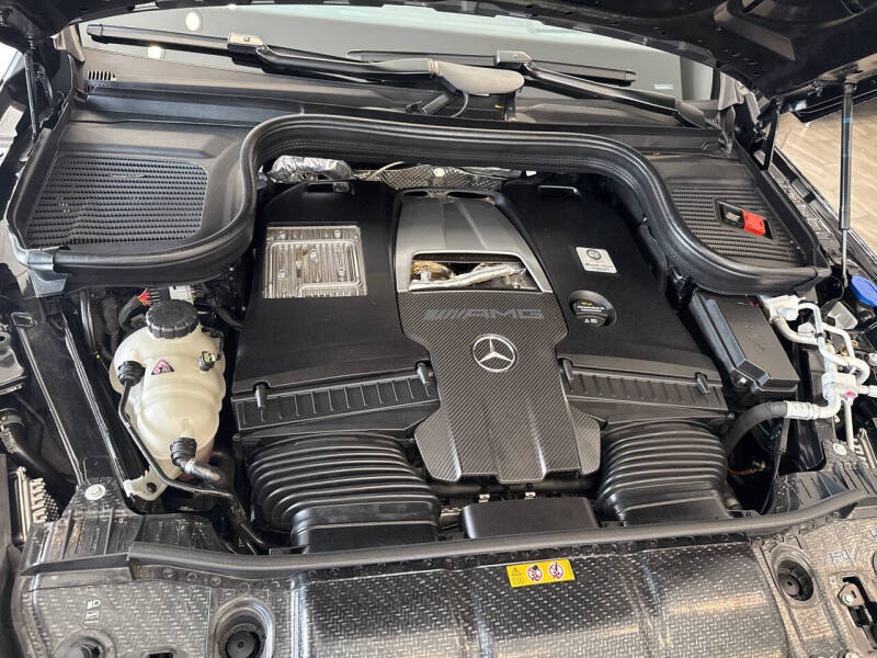 2025 Mercedes-Benz GLS AMG GLS 63