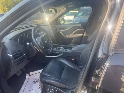 2018 Jaguar F-PACE S