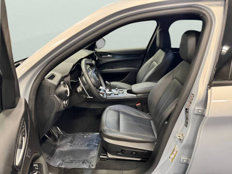 2023 Alfa Romeo Stelvio Sprint