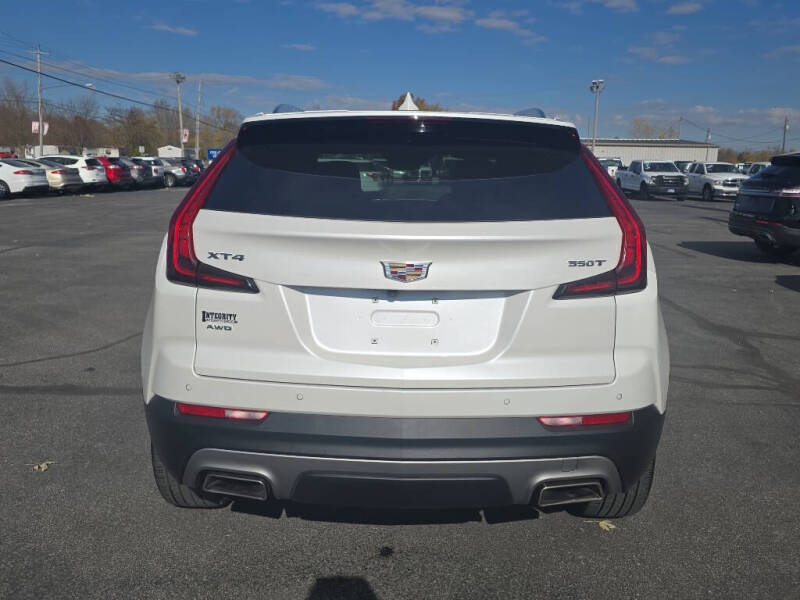 2022 Cadillac XT4 Premium Luxury