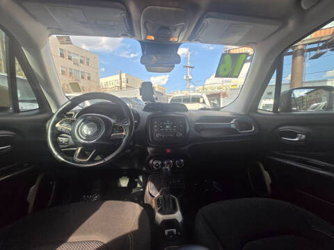 2016 Jeep Renegade Latitude 75th Anniversary