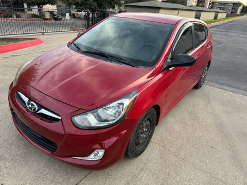 2013 Hyundai Accent for sale at Zoom ATX in Austin TX