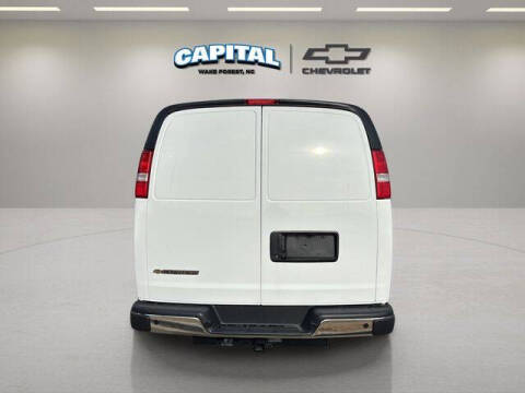 2025 Chevrolet Express 2500