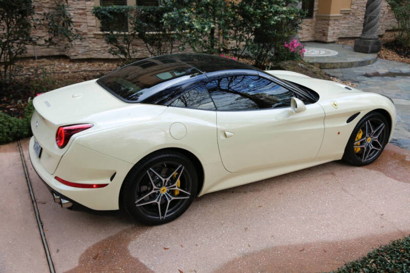 2016 Ferrari California T