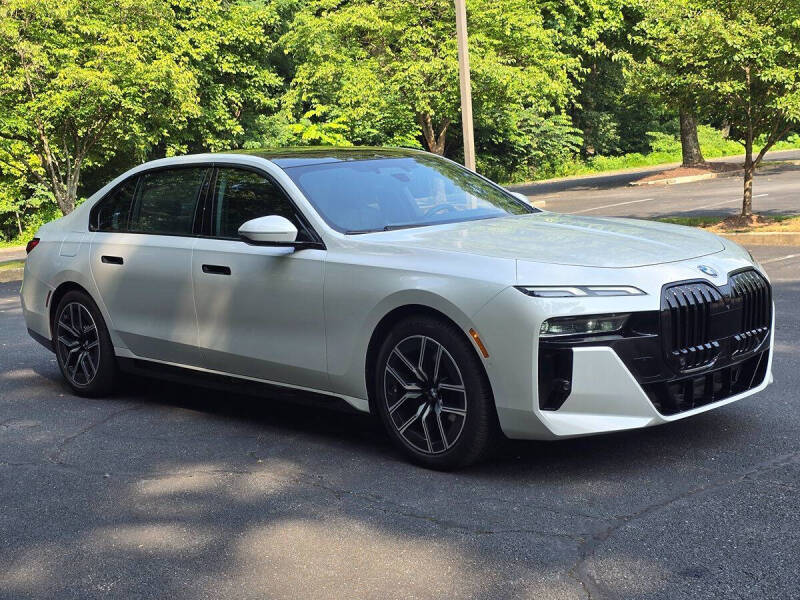 2023 BMW 7 Series 740i