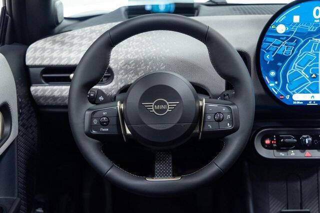 2025 MINI Convertible