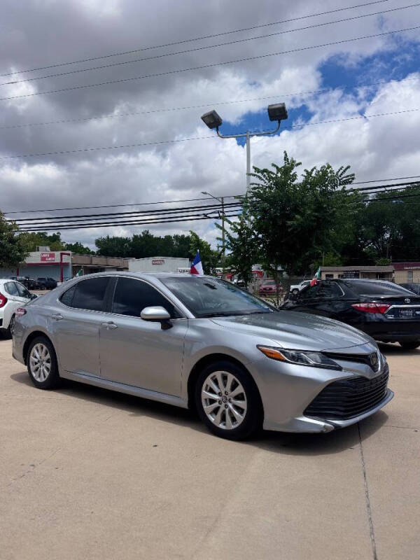 2019 Toyota Camry SE