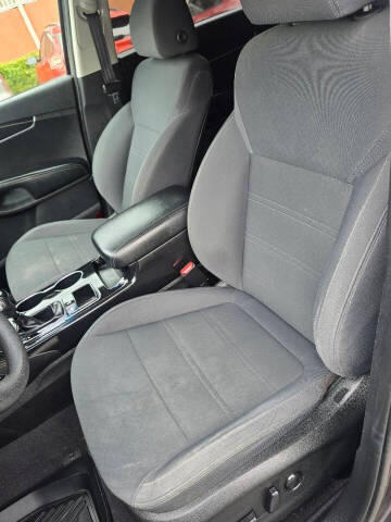 2019 Kia Sorento S V6