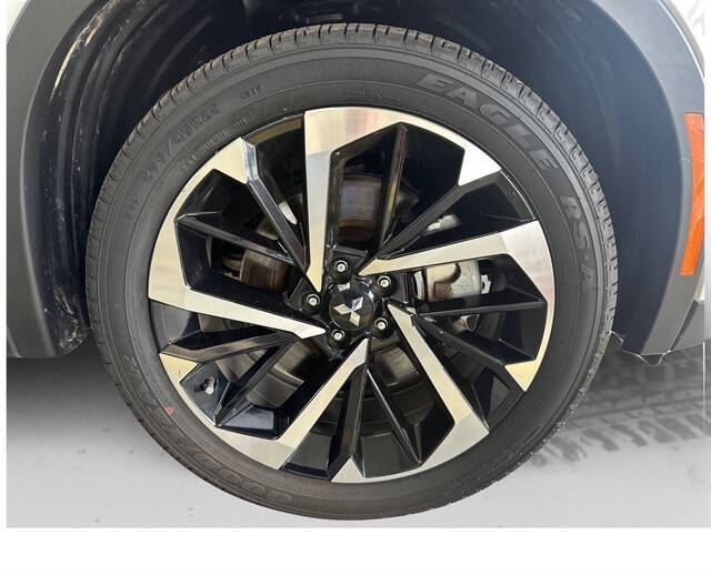 2022 Mitsubishi Outlander ES