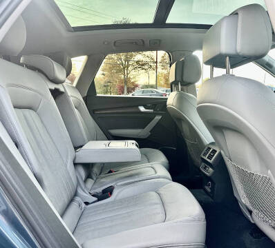 2018 Audi Q5 2.0T quattro Premium Plus