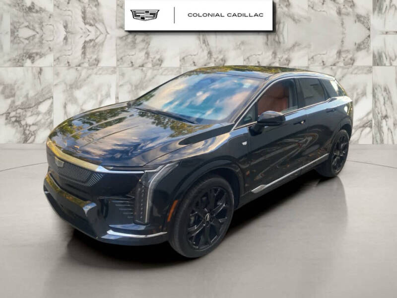 2025 Cadillac OPTIQ Luxury 2