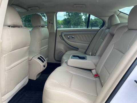 2016 Ford Taurus SEL