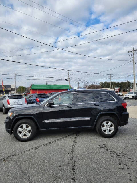 2013 Jeep Grand Cherokee for sale at Husky auto sales & service LLC in Milford, DE