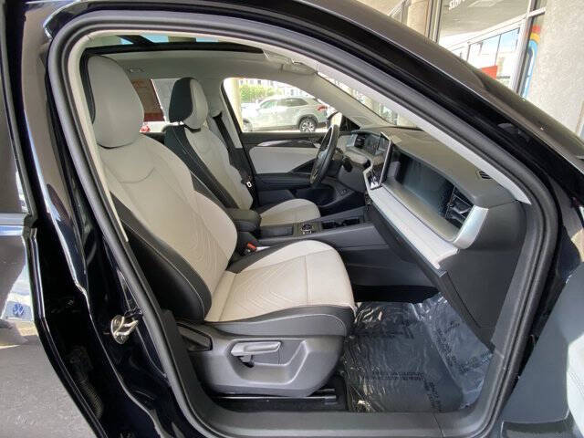 2025 Volkswagen Tiguan SE 4Motion