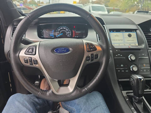 2019 Ford Taurus SEL