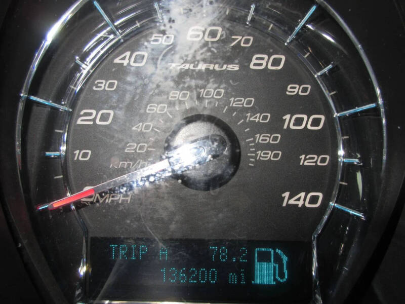 2010 Ford Taurus Limited