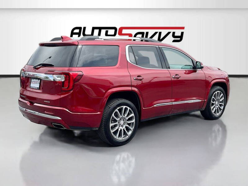 2023 GMC Acadia Denali